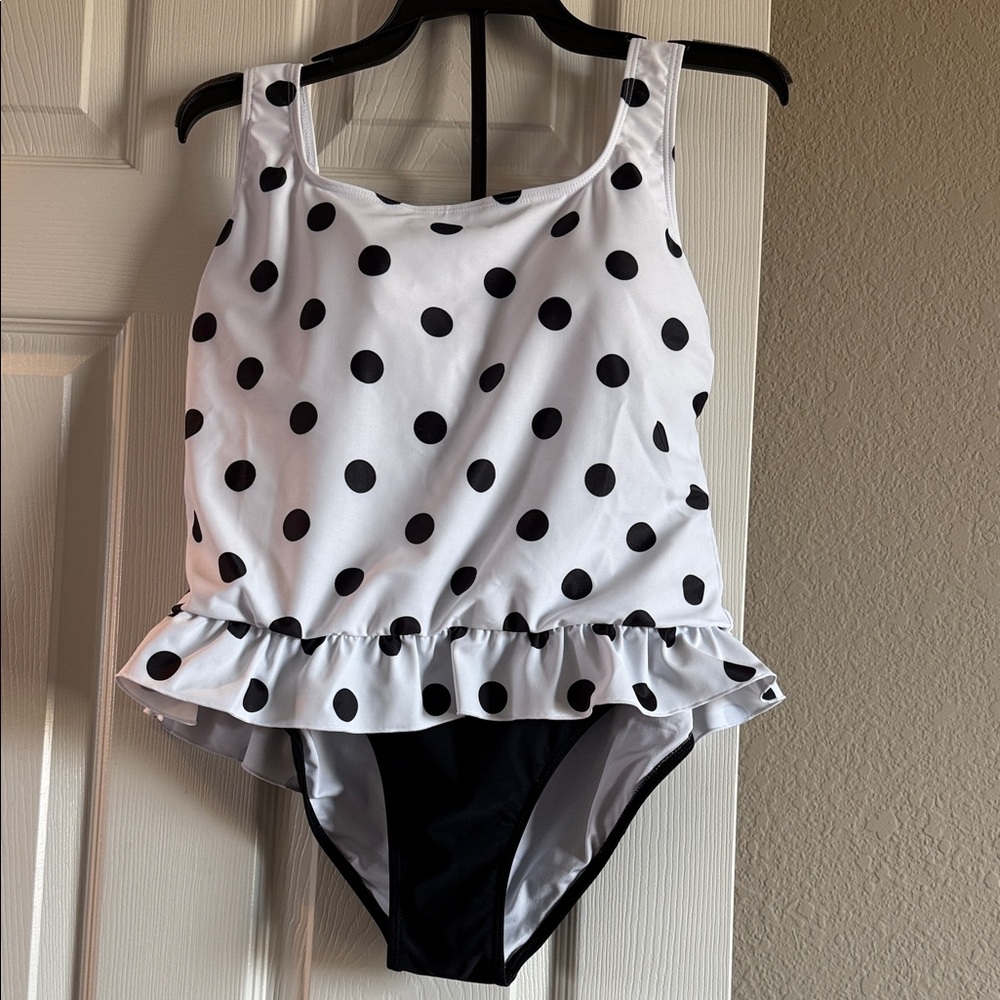 Women’s Black & White Polka Dot Ruffle Two-Piece Tankini Swimsuit Set